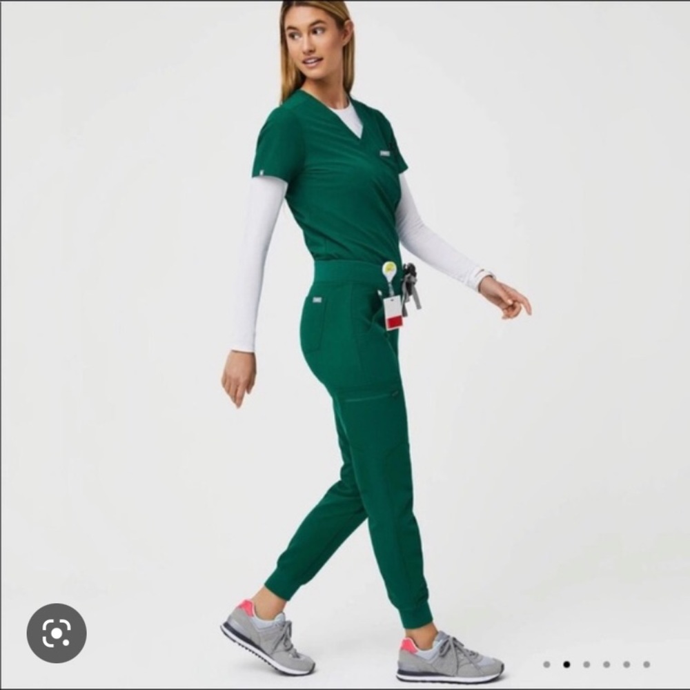 Figs Hunter green set size small BNWT